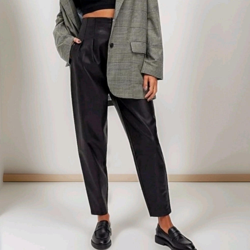 Free People Cecily Black Faux Leather Pants Pleated High Rise Women's Size 12